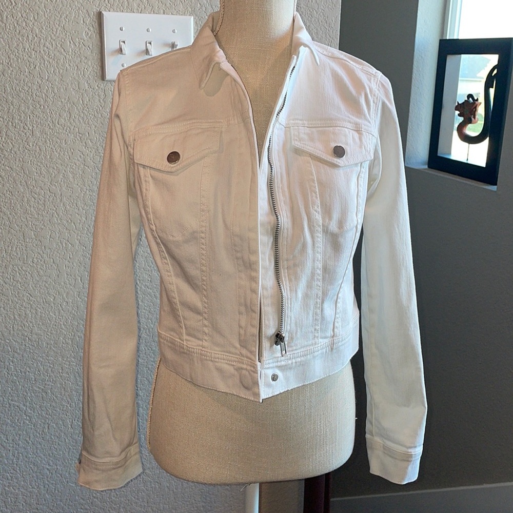 a.n.a Cropped White Denim Jacket in Size Petite Small